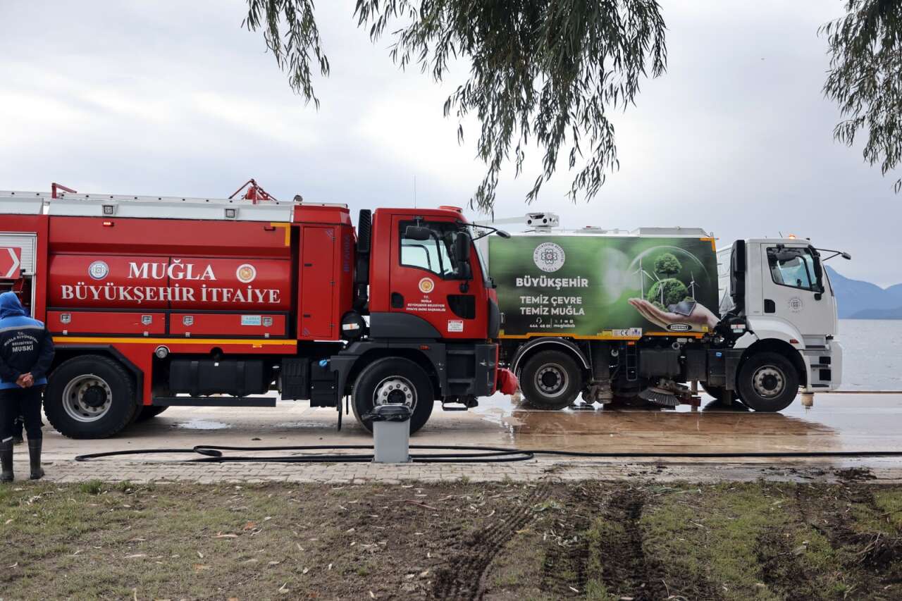 Köyceğiz’de Taşkın Temizliği: Büyükşehir Sahada 2